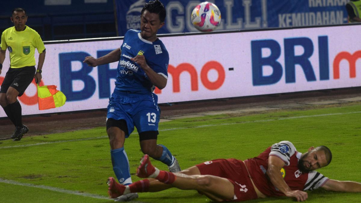 BRI Liga 1: Barito Putera Gagal Menang di Markas Persib, Vitor Tinoco Tetap Bersyukur