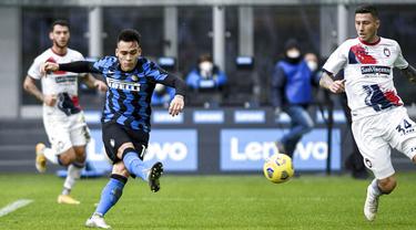 FOTO: Lautaro Martinez Borong 3 Gol, Inter Milan Gilas Crotone