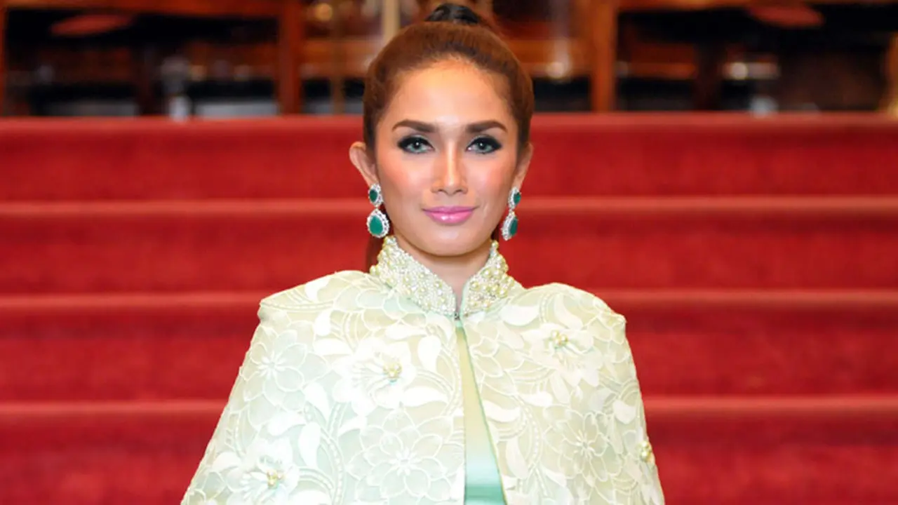 Ussy Sulistyawati