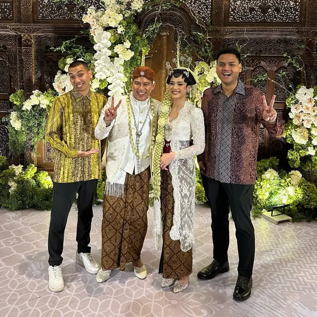 6 Potret Nino RAN Resmi Menikah