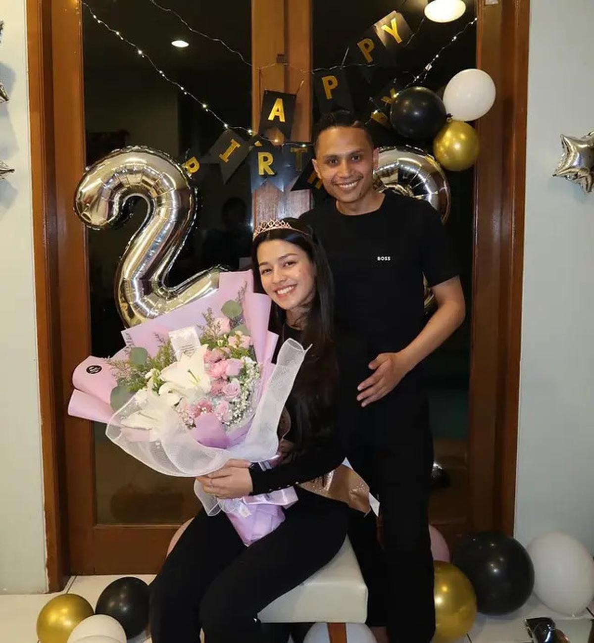 6 Potret Susan Sameh Rayakan Ultah Perdana Bareng Suami, Bahagianya Berlipat