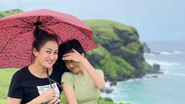 Suara Anaknya Ramai Dicibir Netizen, Ini 6 Pembelaan Ibunda Keisya Levronka