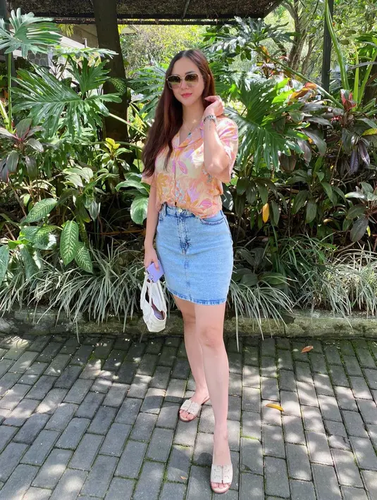 [Instagram/aurakasih]