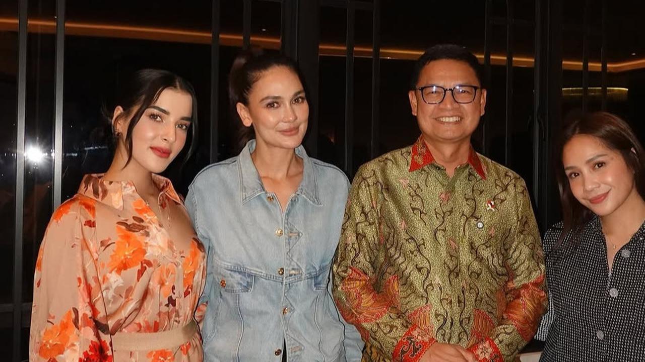 Potret Tasya Farasya Buka Puasa Bareng Kepala BPOM dan Bos-Bos Skincare, Ada Luna Maya hingga Nagita Slavina