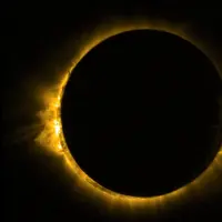 Jangan lihat dengan mata telanjang, ini cara yang aman melihat gerhana matahari total 2016. 