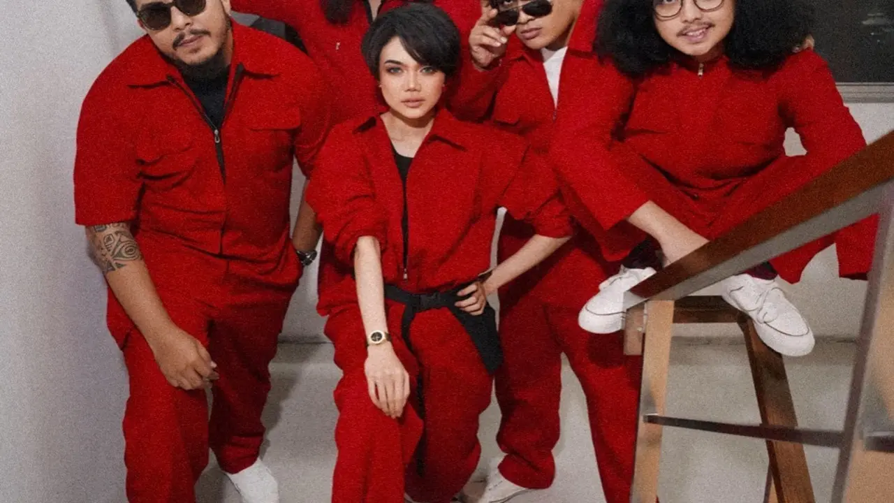Grup band Methosa manggung di Horror Festival di Bintaro Xchange, Tangerang Selatan, baru-baru ini.