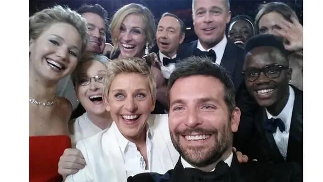 10 Foto Selfie Paling Populer di Dunia Sepanjang 2014