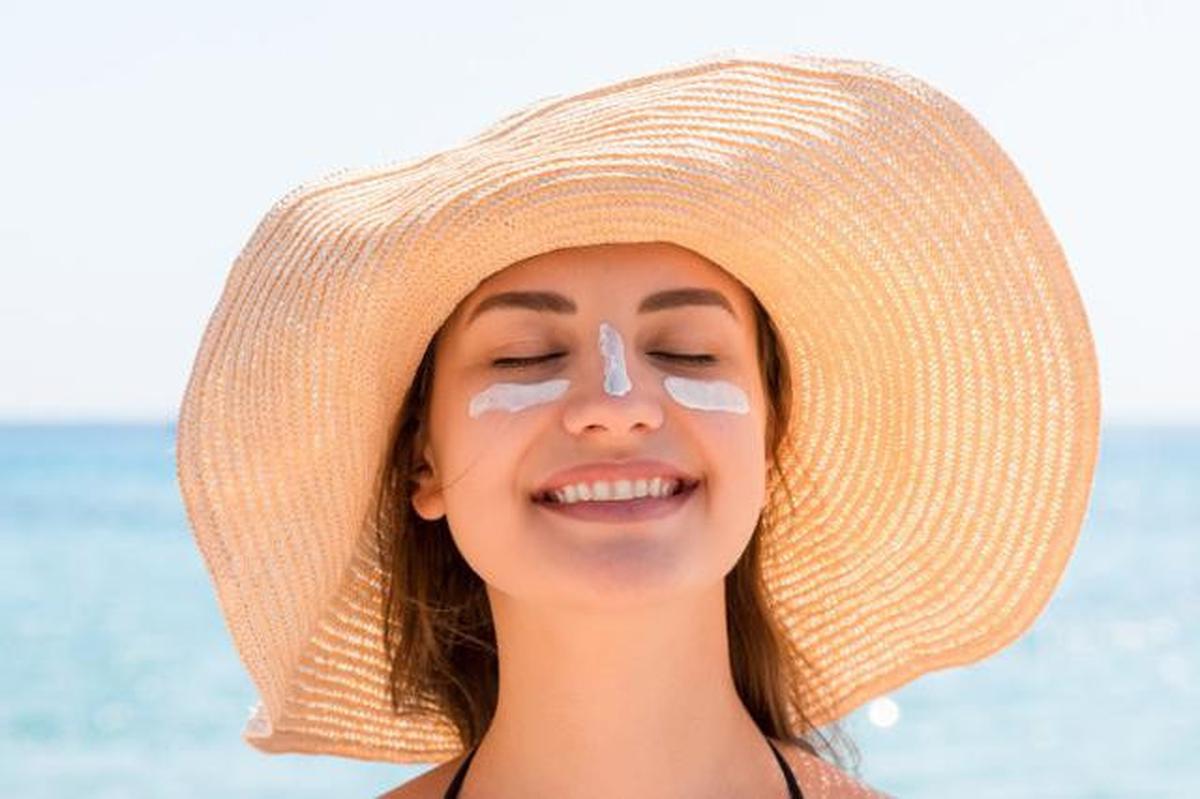 13 Kesalahan dalam Memakai Sunscreen yang Bikin Kulit Tetap Terpapar UV