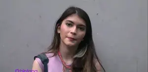 Dara blasteran Manado dan Amerika Serikat ini tak sengaja bekarier sebagai pesinetron, bagaimana awal kisah Valerie berakting di depan kamera?