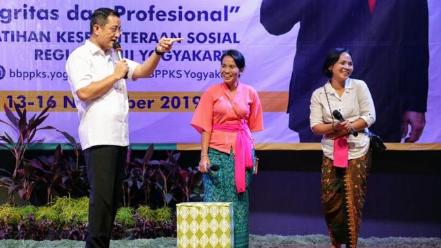 Mensos Geber Tiga Program Kesejahteraan Sosial Di Bali