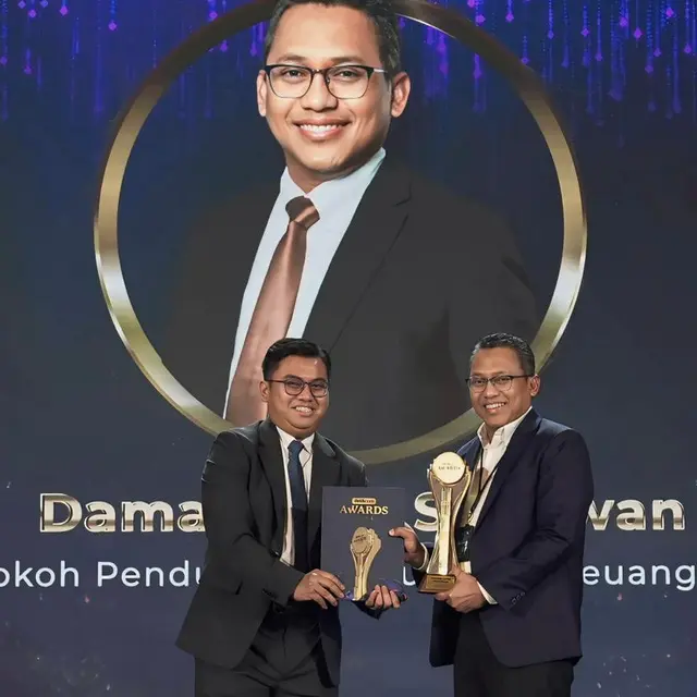 Dirut Pegadaian Damar Latri Setiawan Raih Penghargaan Tokoh Pendukung Inklusivitas Keuangan