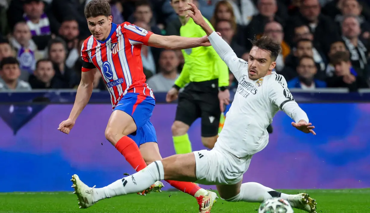 Tertinggal satu gol, Atletico Madrid mencoba membalas. (Thomas COEX/AFP)