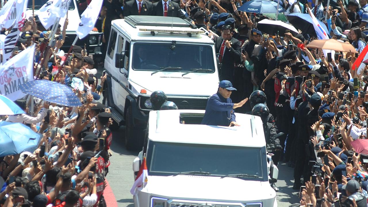 Presiden Prabowo sapa warga
