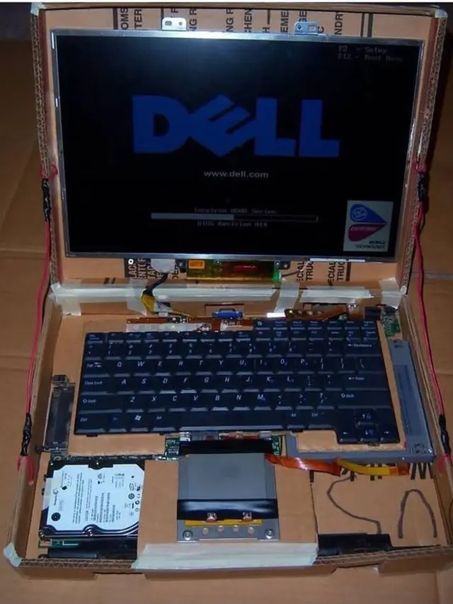 7 Modifikasi Nyeleneh Barang Elektronik Ini Bikin Tepuk Jidat