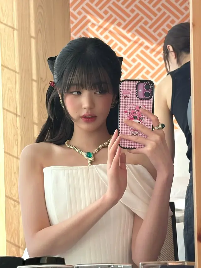 Wonyoung IVE Curi Atensi dengan Riasan Bak Boneka dan Rambut Pita, Dipuji Bak Princess di Acara Bvlgari Jepang