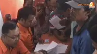[VIDEO] Protes BLSM, Warga Manokwari Segel Kantor BPS