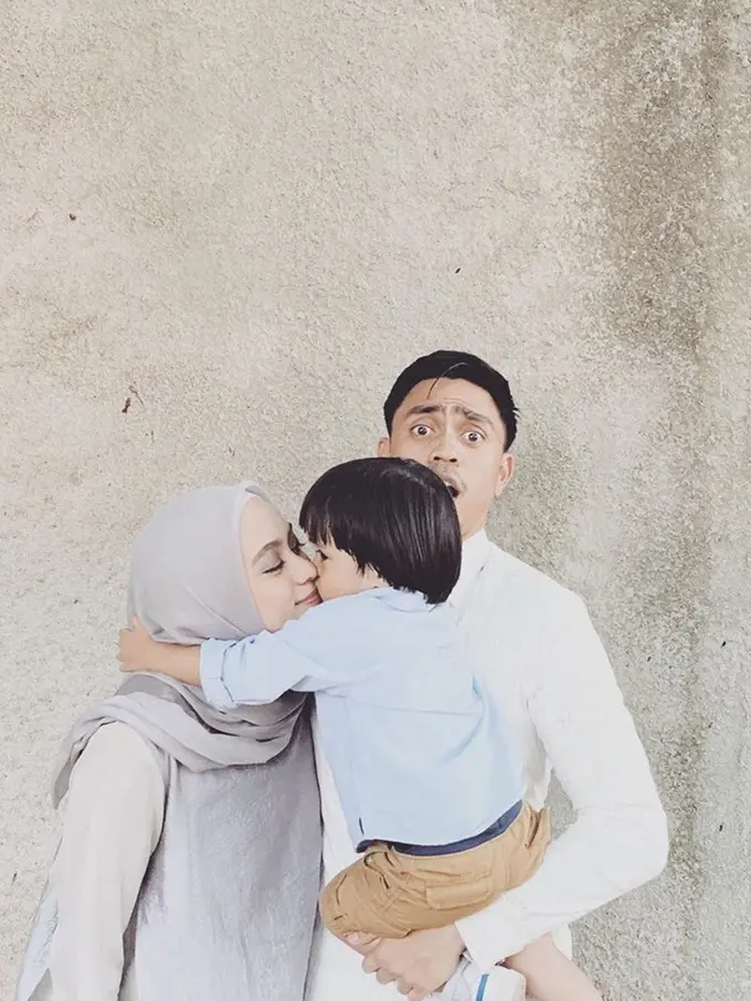 Ditto Percussion dan Ayudia Bing Slamet