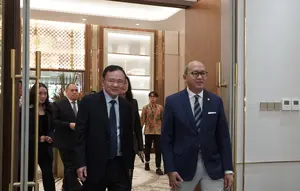 Tiga Mantan Perdana Menteri Thailand Sambangi Danantara, Bahas Apa?
