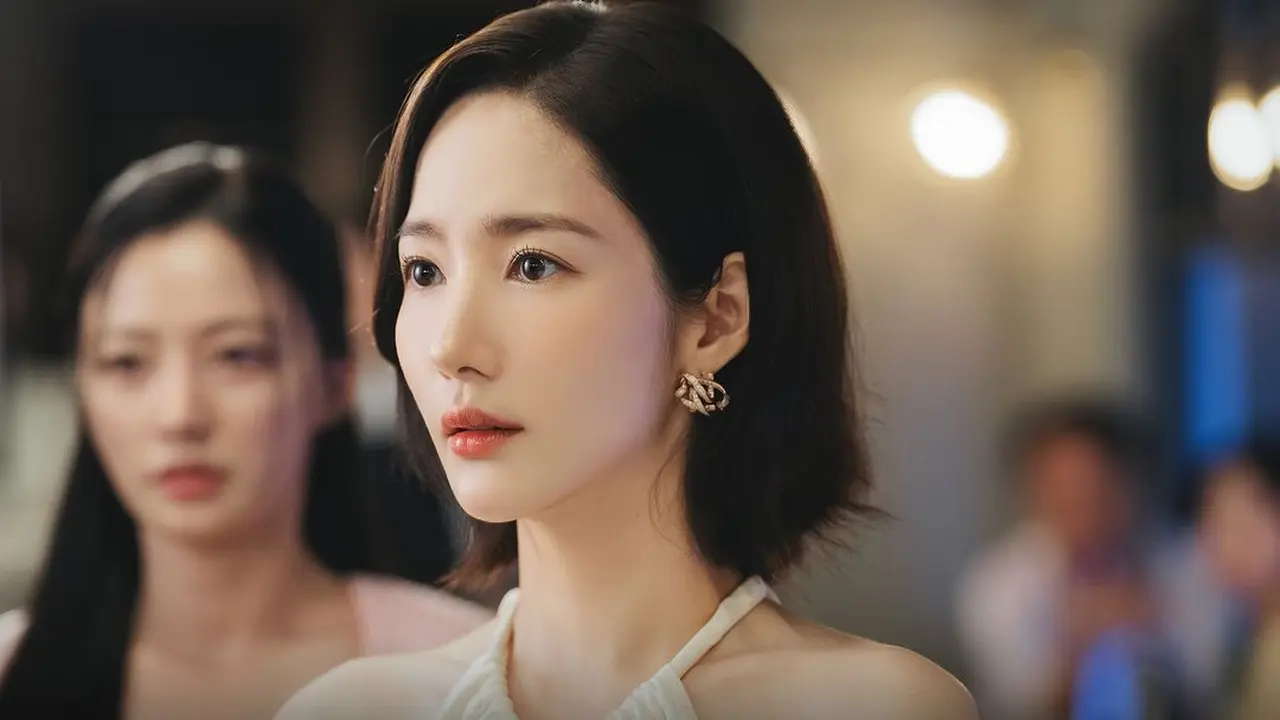 Park Min Young dalam Drama Korea 'Marry My Husband' (Instagram/ tvn_drama)