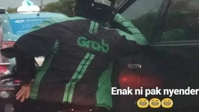 6 Potret Nyeleneh Driver Ojol dan Penumpangnya Ini Bikin Ngakak