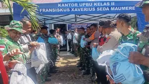 4.925 Paket Bantuan Gempa NTT dari Prabowo Tiba, 45.075 Masih Menyusul
