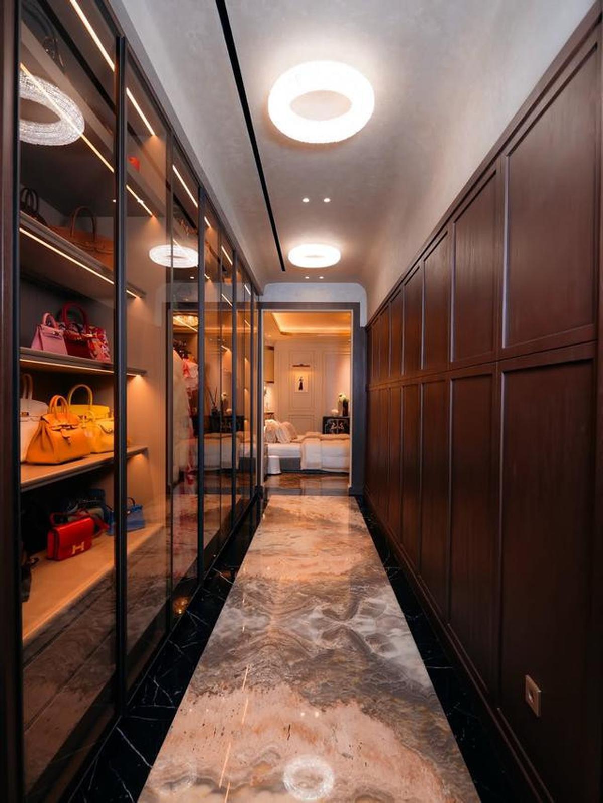 Potret Walk-in Closet di Rumah Baru Tasya Farasya yang Super Mewah