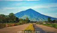 Pemandangan indah Gunung Cikuray di Garut, Jawa Barat. (Dok: Instagram @mata_allena)