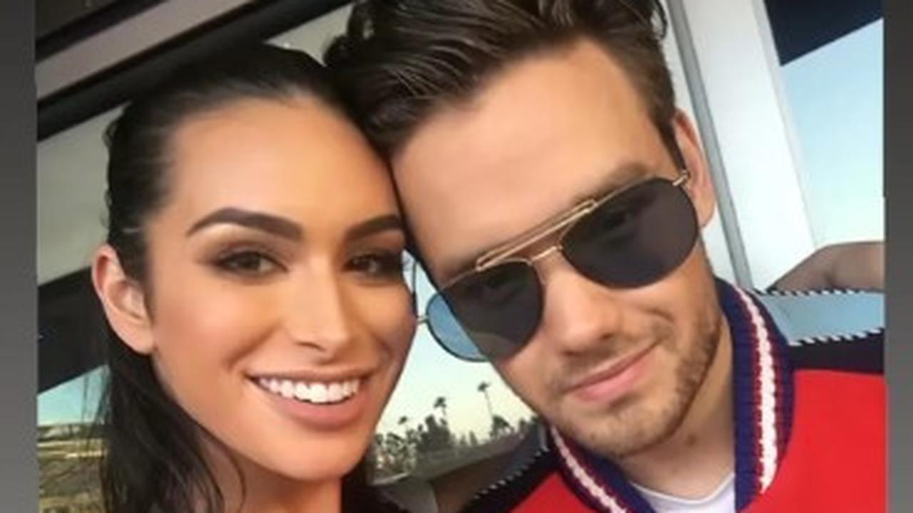 Ashley Iaconetti, bintang reality show The Bachelor, mengunggah foto kebersamaan dengan Liam dan menceritakan bagaimana ia bisa menjadi penggemar mendiang.<br><br>