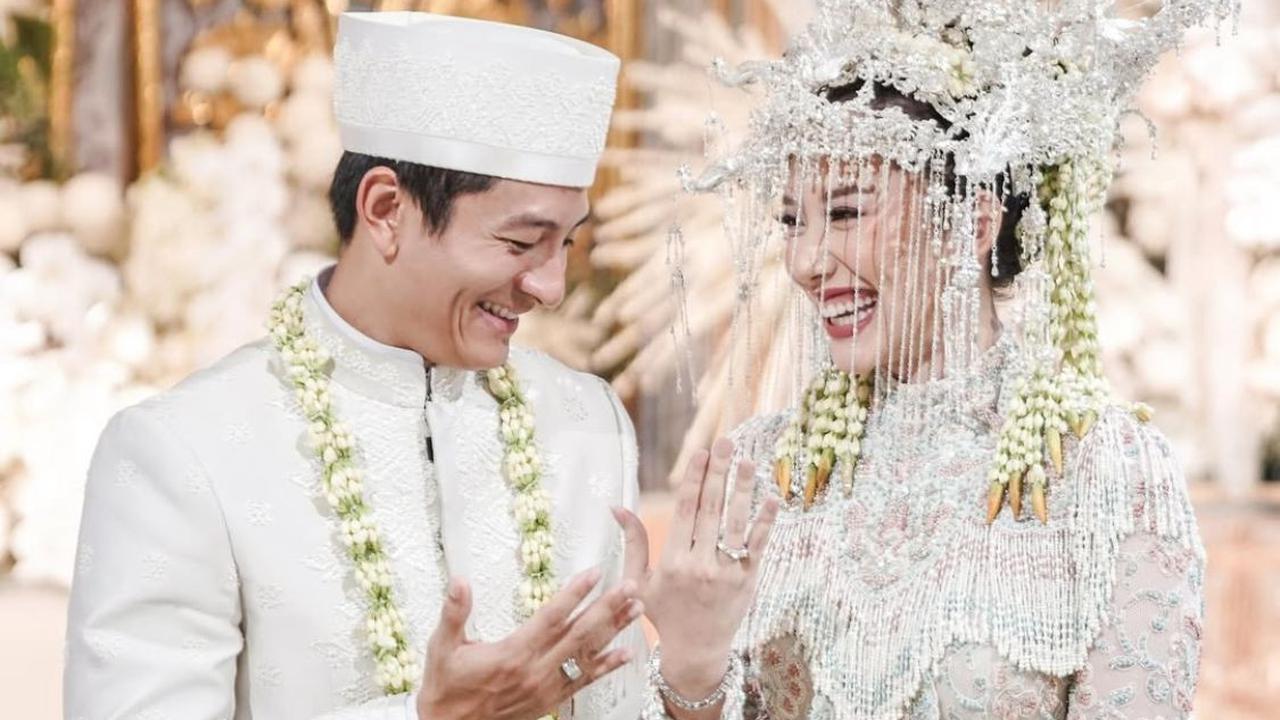 Athina dan Rio Haryanto Resmi Menikah, Sandiaga Uno Jadi Saksi dan Ucapkan Doa yang Menyentuh Hati