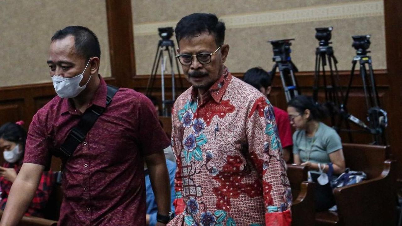 VIDEO: Wajah Tegang SYL, Garuk Kepala Dengar Anak Dicecar Terapi Stem Cell Rp200 Juta
