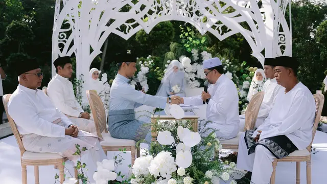 6 Potret Dekorasi Pernikahan Outdoor Erra Fazira, Penuh Nuansa Garden Elegan