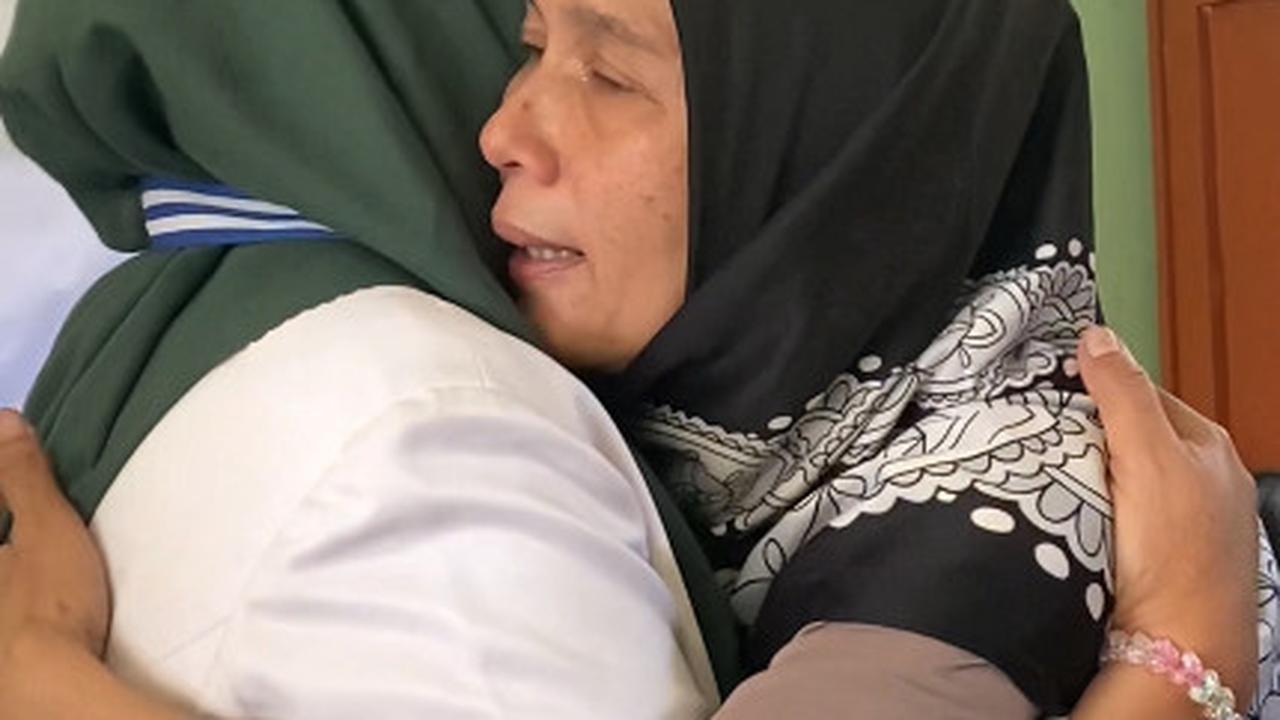 Sudah Mengajar dari 1986 hingga 2024, Momen Perpisahan Guru Ini Penuh Haru