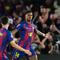 Pemain Barcelona, Marcus Rashford, merayakan gol pembuka dalam pertandingan Liga Spanyol melawan Real Madrid di Camp Nou, Spanyol, Senin (11/5/2026) dini hari WIB. (AP Photo/Joan Mateu Parra)