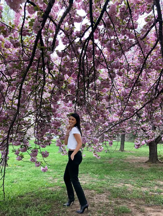 Kourtney kini merasa sagat baik dan bersemangat untuk menata kembali hidupnya demi masa depan yang lebih baik. (instagram/kourtneykardash)