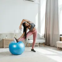 Faktanya, olahraga di pagi hari terbukti mampu meningkatkan energi sepanjang hari, bahkan efeknya bisa bertahan hingga 24 jam setelahnya. [Dok/Pexels.com/MART PRODUCTION].