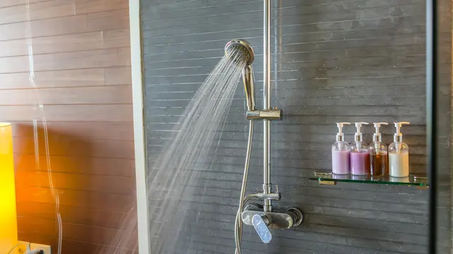 Trik Ampuh Bikin Ritual Mandi Terasa Lebih Refreshing