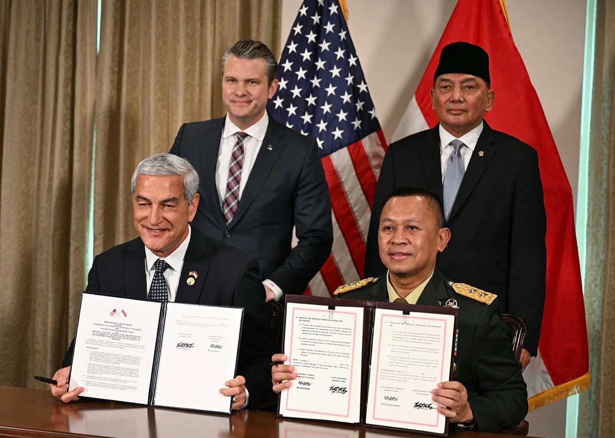 FOTO: Menhan Sjafrie Bertemu Menteri Perang Amerika Serikat di Pentagon
