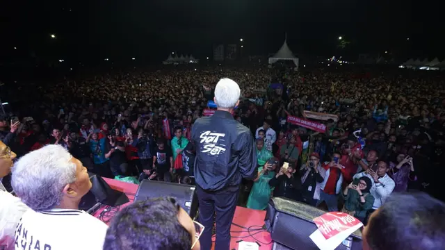 Ganjar Pranowo hadir dalam acara deklarasi pendukung puluhan ribu pendukung pasangan capres dan cawapres nomor urut 03 Ganjar-Mahfud Md.