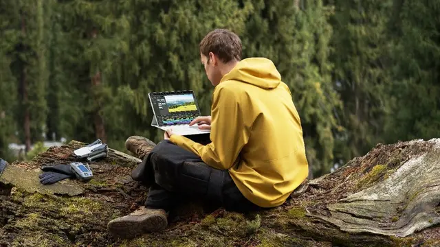 Content Creator Travel & Outdoor yang Butuh Perangkat Andal dan Tangguh