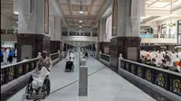 Begini Cara Jemaah Lansia dan Disabilitas Dapat Layanan Kursi Roda di Masjidil Haram via PPIH