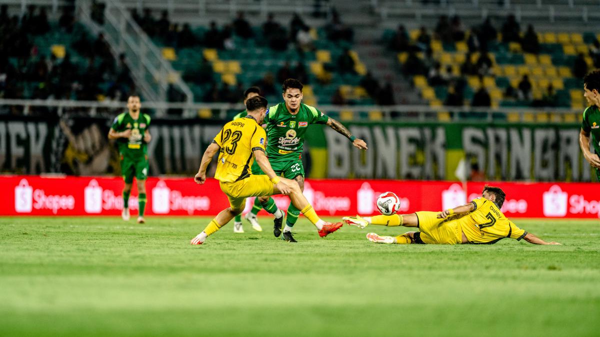 Hasil BRI Super League Persebaya vs Semen Padang: Sikat Kabau Sirah, Bajul Ijo Kembali ke Jalur Kemenangan