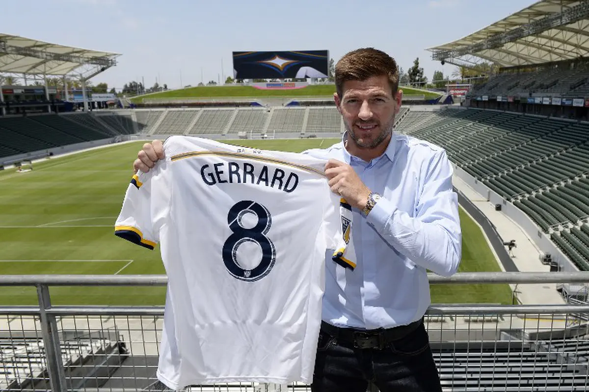 Steven Gerrard (Getty Images/AFP/Kevork Djansezian)