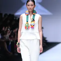 Sunny Beach karya Shafanissa Ganefiani, 18, Sukabumi | Daniel Kampua/Fimela.com