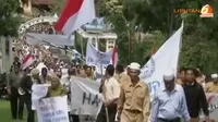 [VIDEO] Guru Demo Tuntut Dana Sertifikasi Saat Bupati Ditahan KPK