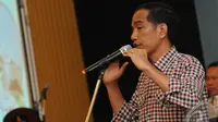 Jokowi menghadiri Talkshow bersama Senior PP Muhammadiyah di Solo, Jumat (20/6/2014) (Liputan6.com/Herman Zakharia)