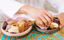 9 Makanan Sehat dan Praktis untuk Buka Puasa di Perjalanan