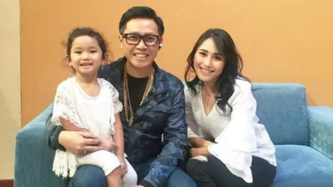 [Bintang] Ayu Ting Ting dan Eko Patrio