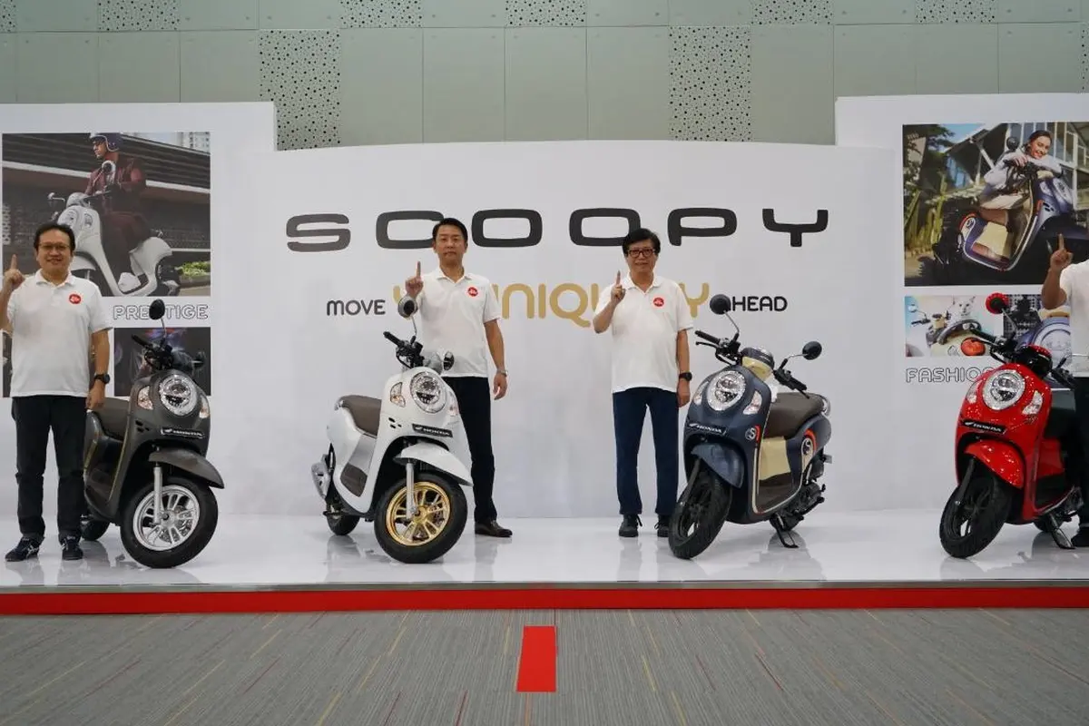 Mengalami perubahan dari sisi desain, mesin, rangka, dan fitur, PT Astra Honda Motor (AHM) secara resmi meluncurkan All New Honda Scoopy di Indonesia.