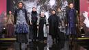 Parade Wastra Nusantara 2025 juga menampikan fashion show dari designer ternama, kompetisi tata wastra, hingga galeri yang menjual beragam produk wastra yang bisa dibeli selama acara. (KapanLagi.com/Budy Santoso)