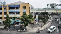 Suasana Blok G Pasar Tanah Abang, Jakarta, Rabu (30/11/2022). Datangnya pandemi Covid-19 pada 2020 memperparah kondisi Blok G Pasar Tanah Abang. Menurut pedagang, sejak satu tahun lalu semua pedagang yang berada di lantai 2 dan 3 terpaksa dipindahkan ke lantai bawah akibat sepinya pedagang yang membuka atau menyewa kios. (merdeka.com/Iqbal S. Nugroho)